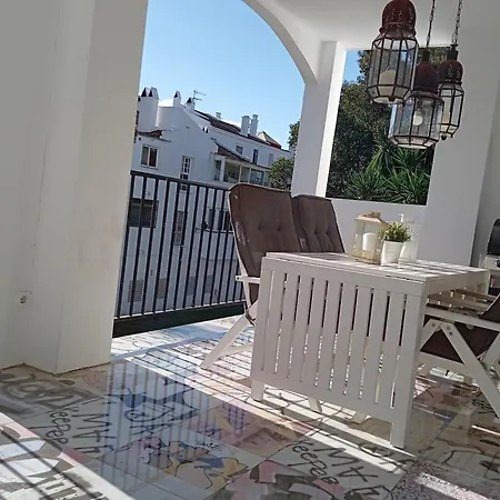 Estupendo Piso 2 Habitaciones , Salon Wifi - Elviria Marbella