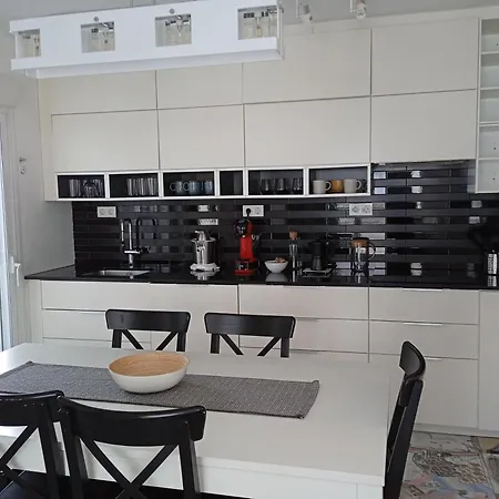 Estupendo Piso 2 Habitaciones , Salon Wifi - Elviria